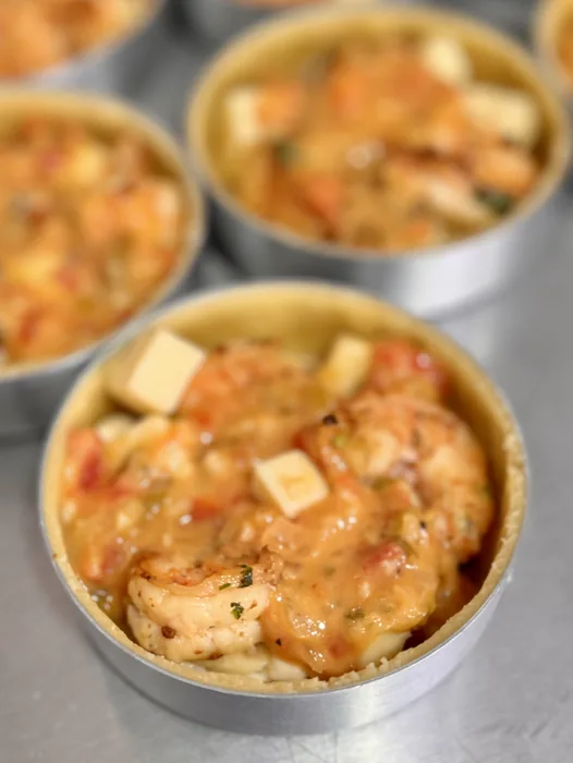 Quiches recheadas nas forminhas prontas pra entrega